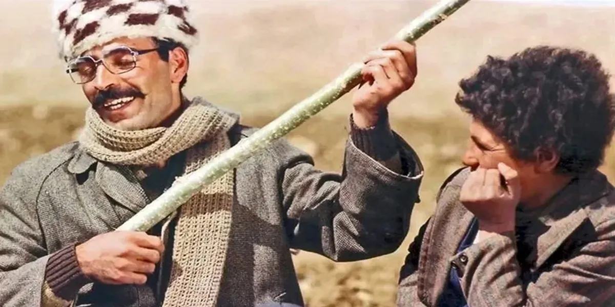 سنگ قبر صمد بهرنگی