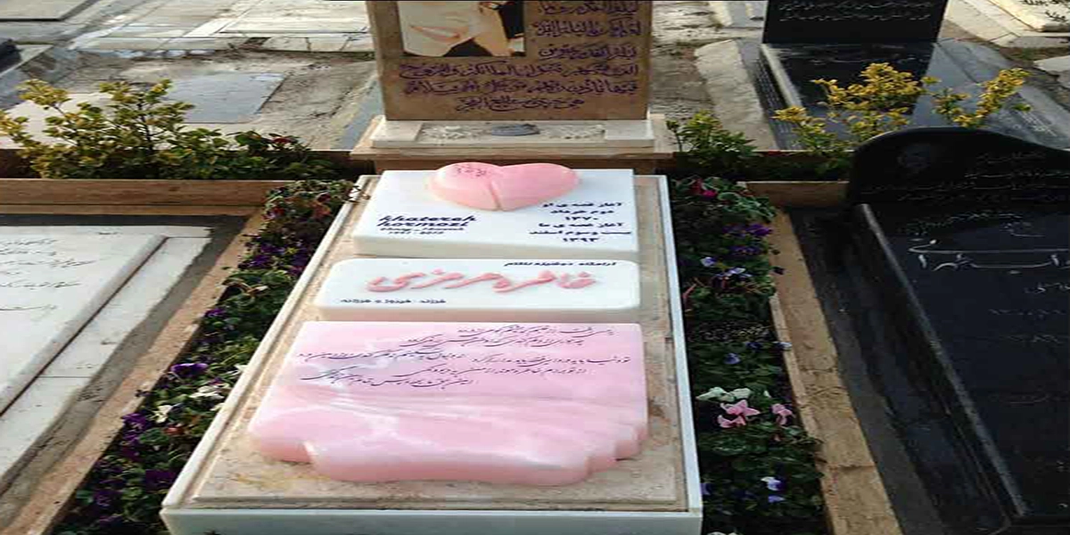 انواع سنگ مزار سفید و مشکی و سنگ قبر لاکچری برای خرید